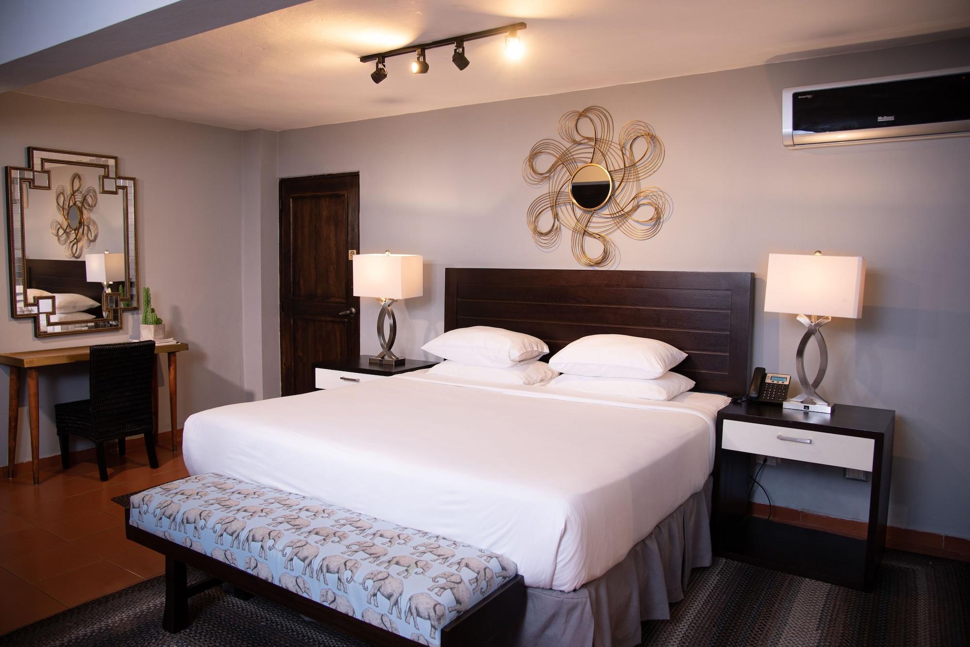 Camp David Ranch Hotel Santiago De Los Caballeros Luaran gambar
